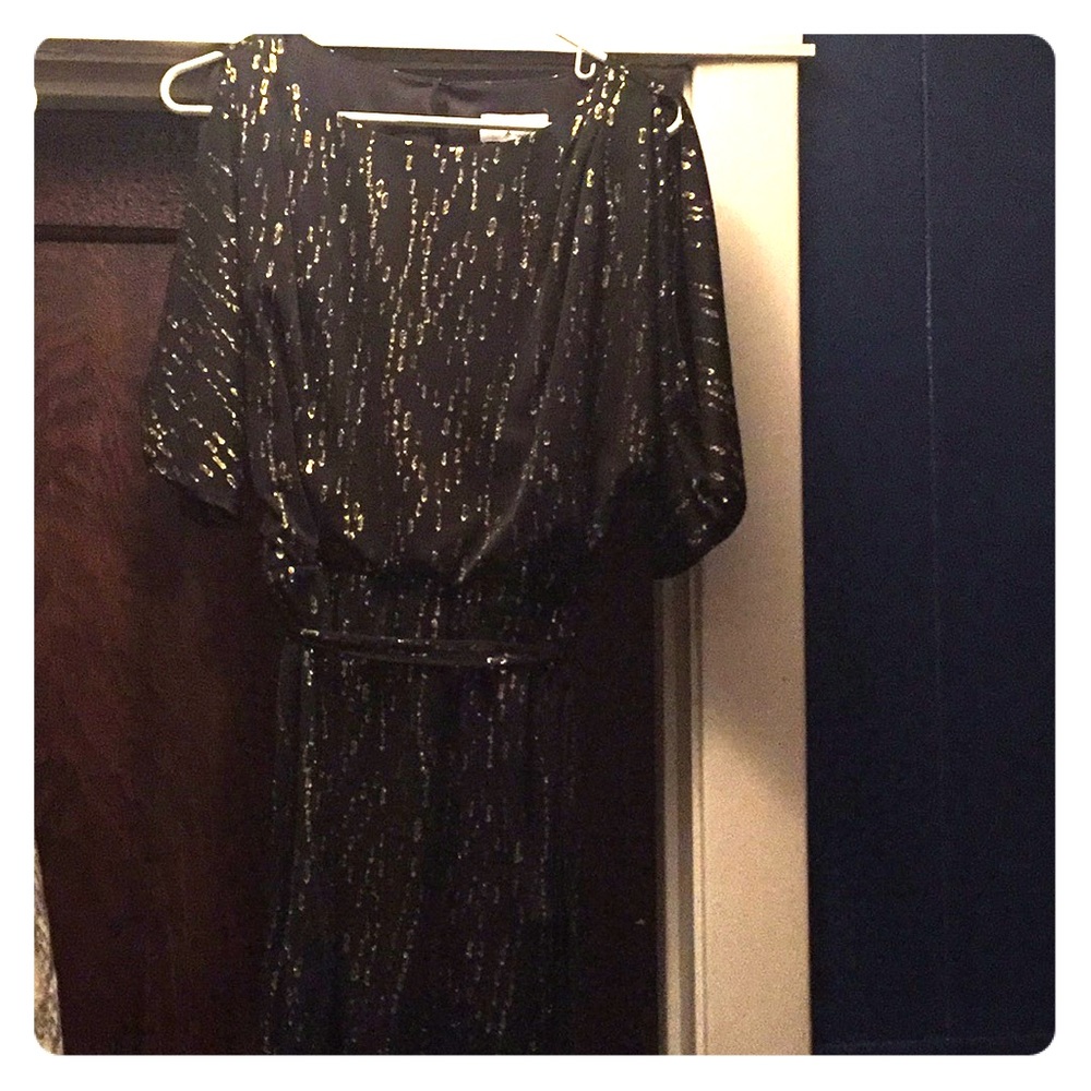 Women's belted dress